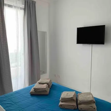 Garda Lido 32 Апартаменты *
